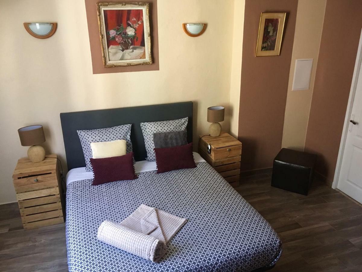 Lou Mistral Hotel Мустие Сен Мари Екстериор снимка